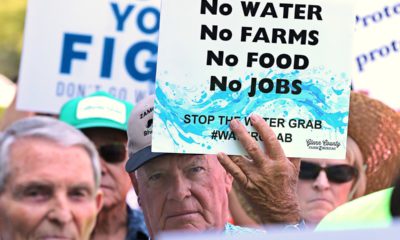 Photo of California farmers rallying to protest water plan